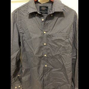 Long sleeve Charles Tyrwhitt dress shirt